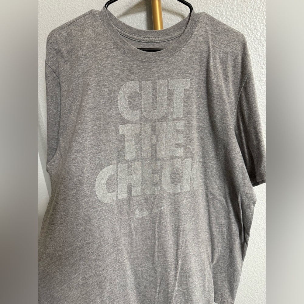 Nike Gray Graphic T-Shirt “Cut the Check” size XL